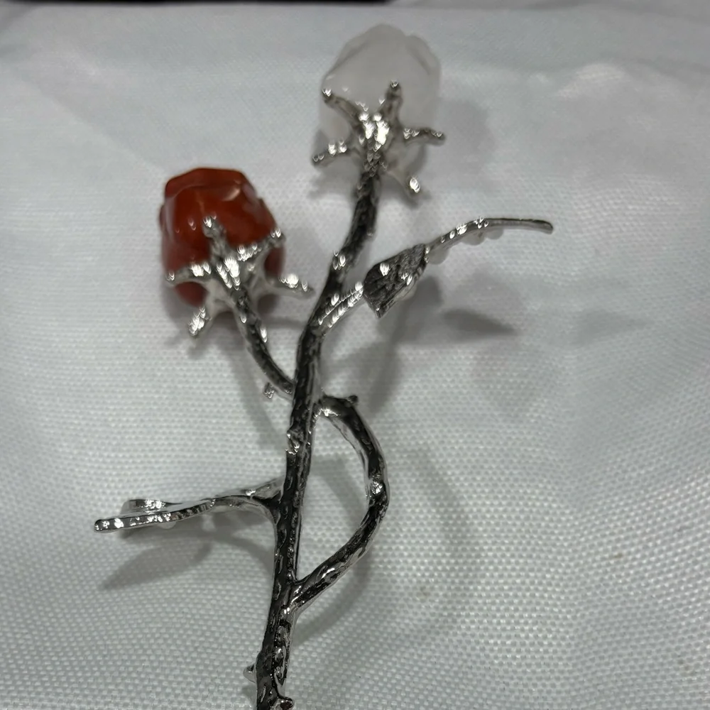 Red Jasper and White Quartz Roses